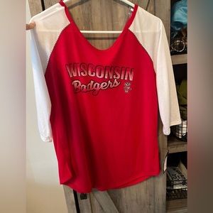 Wisconsin badgers shirt with tags on!